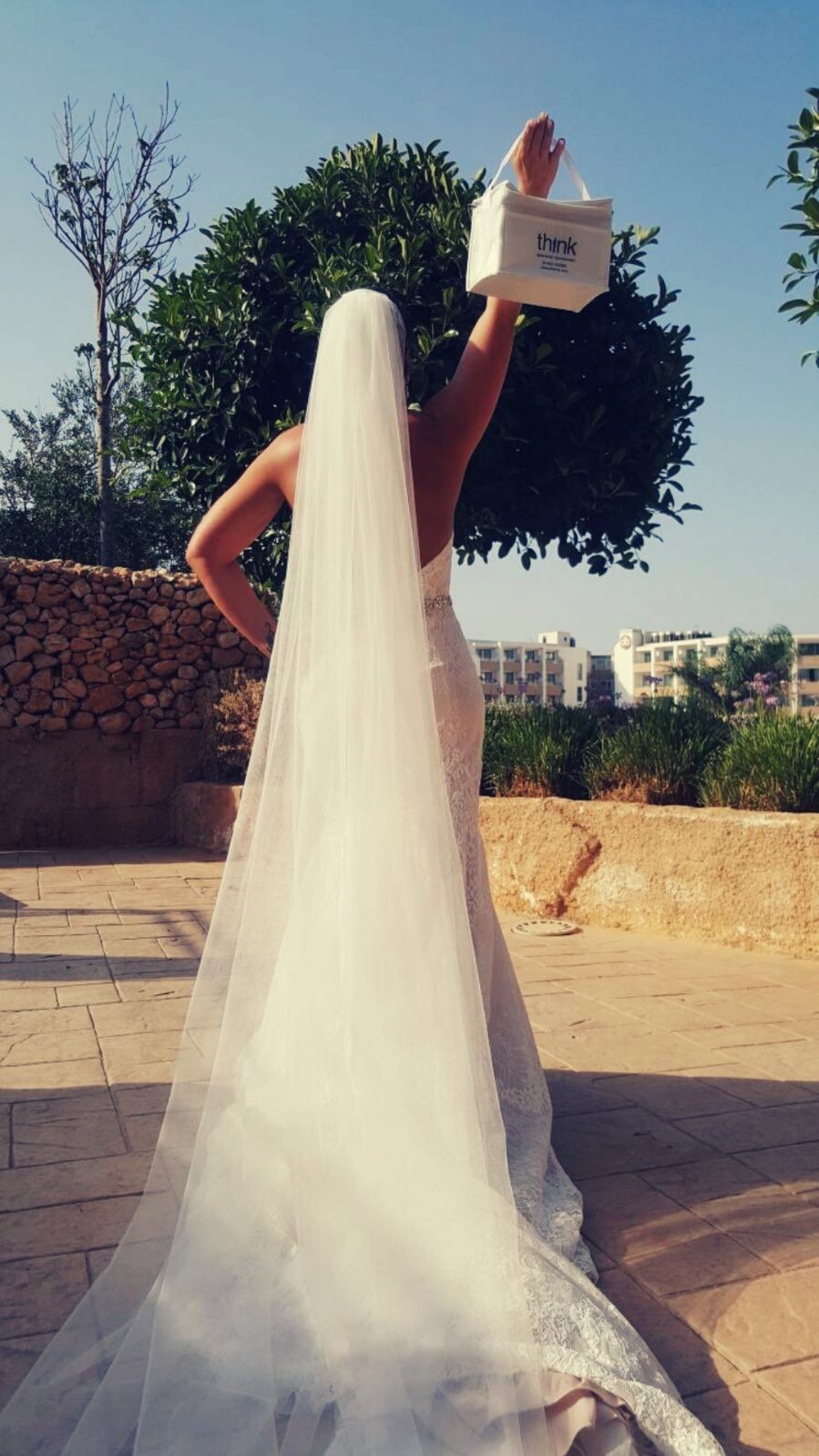 jo-wedding-pic.jpg jo-wedding-pic.jpg